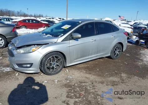 2015 Ford Focus Se z USA, uszkodzony, nr VIN 1FADP3F28FL365319
